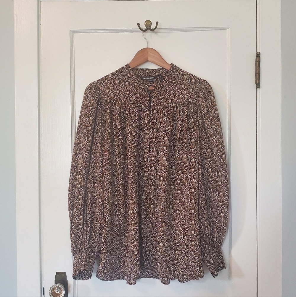 Black Bull Blouse – Size L – Black (Pink, White & Gold Floral Pattern)
